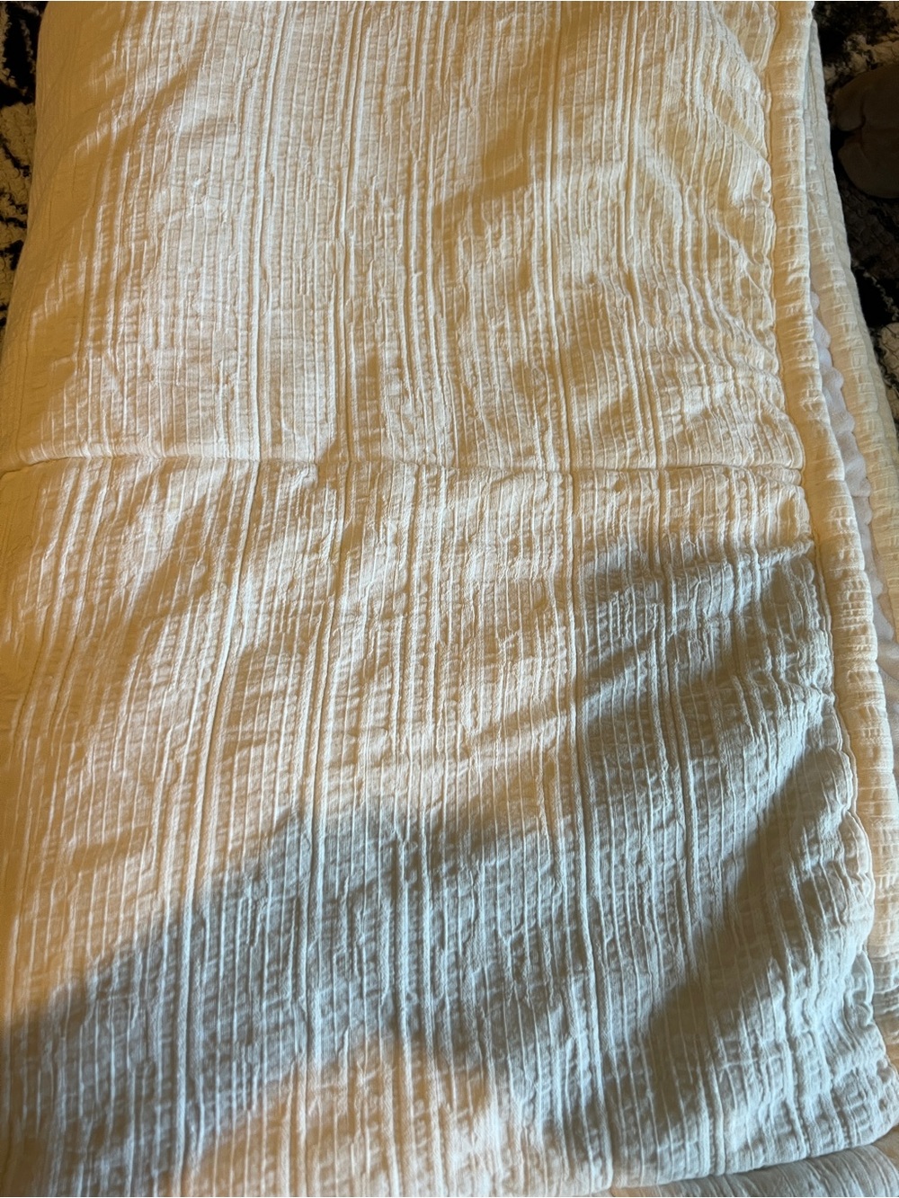 Beddy’s Bedding Full Soft White Textured Quilted Throw